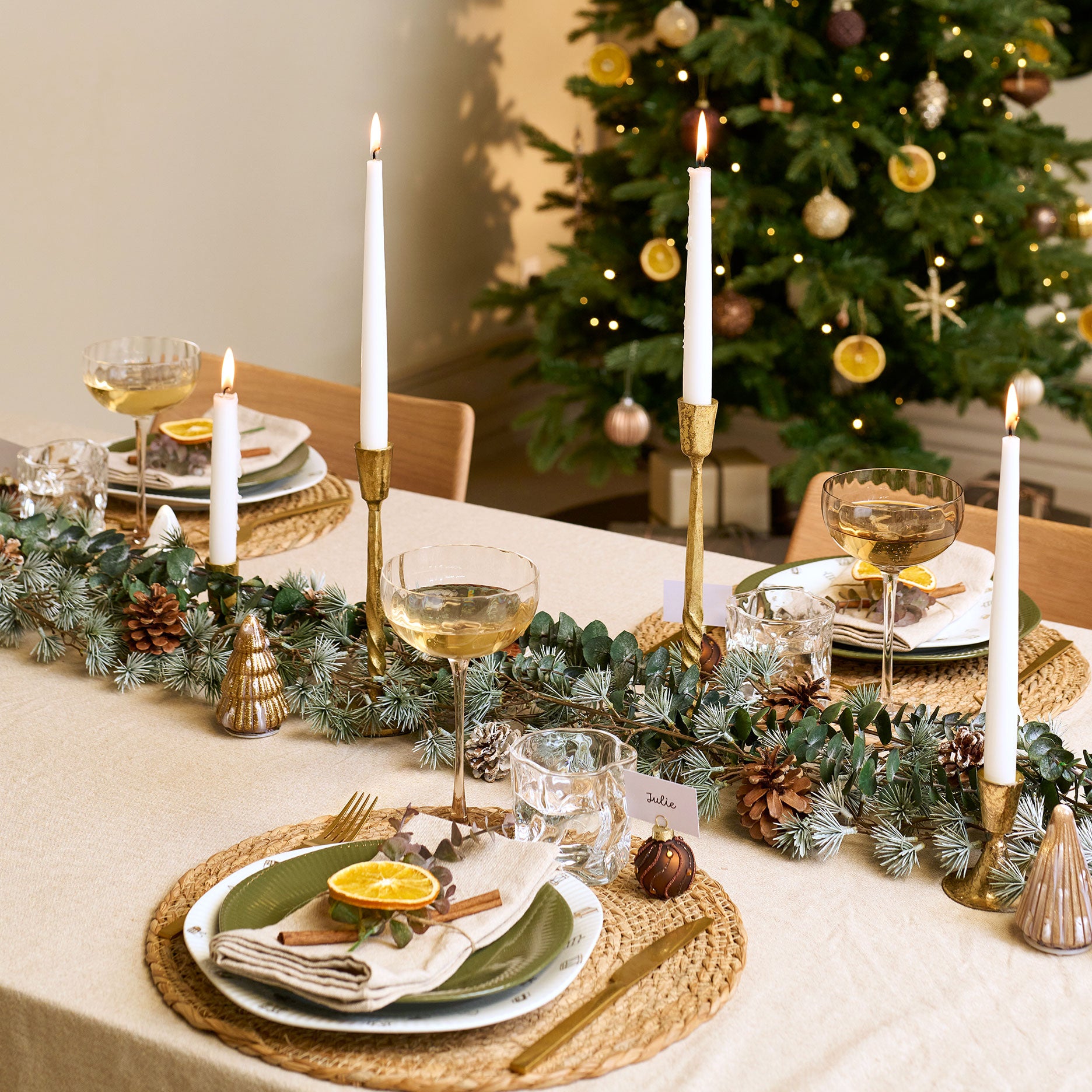 Natürliche Weihnachtsdekoration