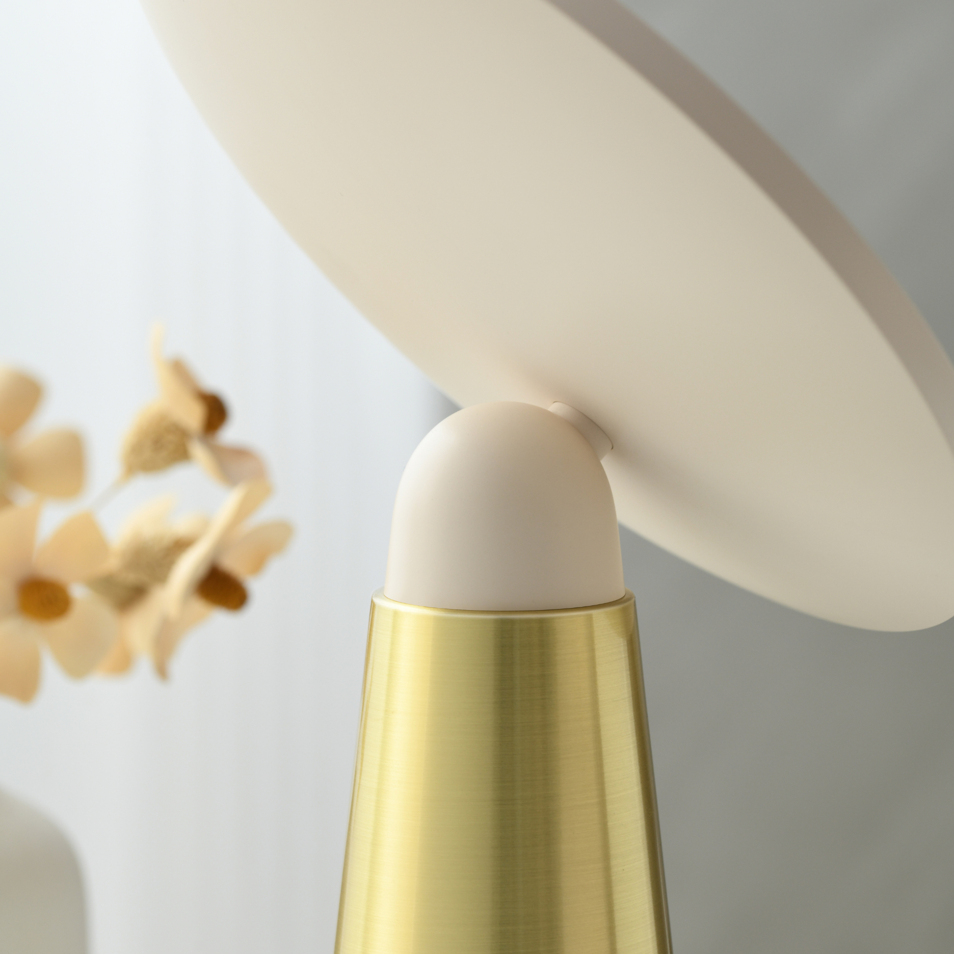 Alena LED Tisch/Makeup Spiegel