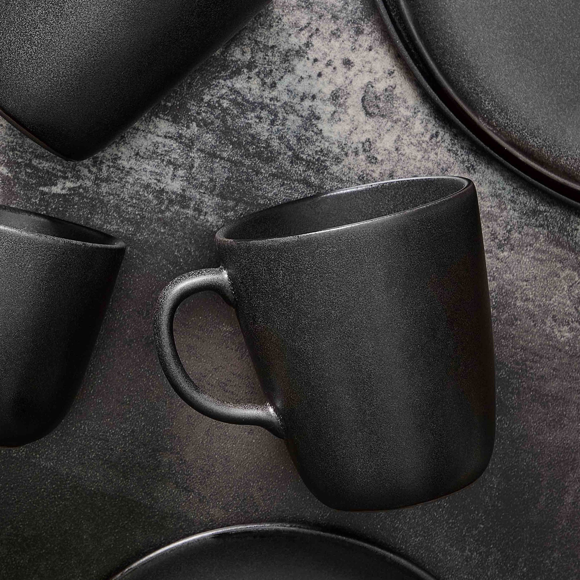 RAW Becher mit Henkel 35 cl Titanium Black