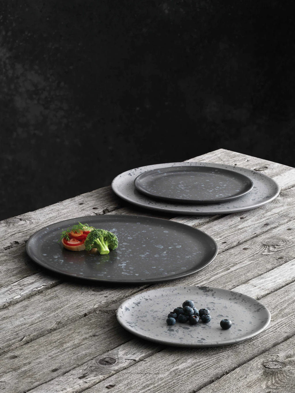 RAW dessertteller D20 cm Schwarz mit Flecken