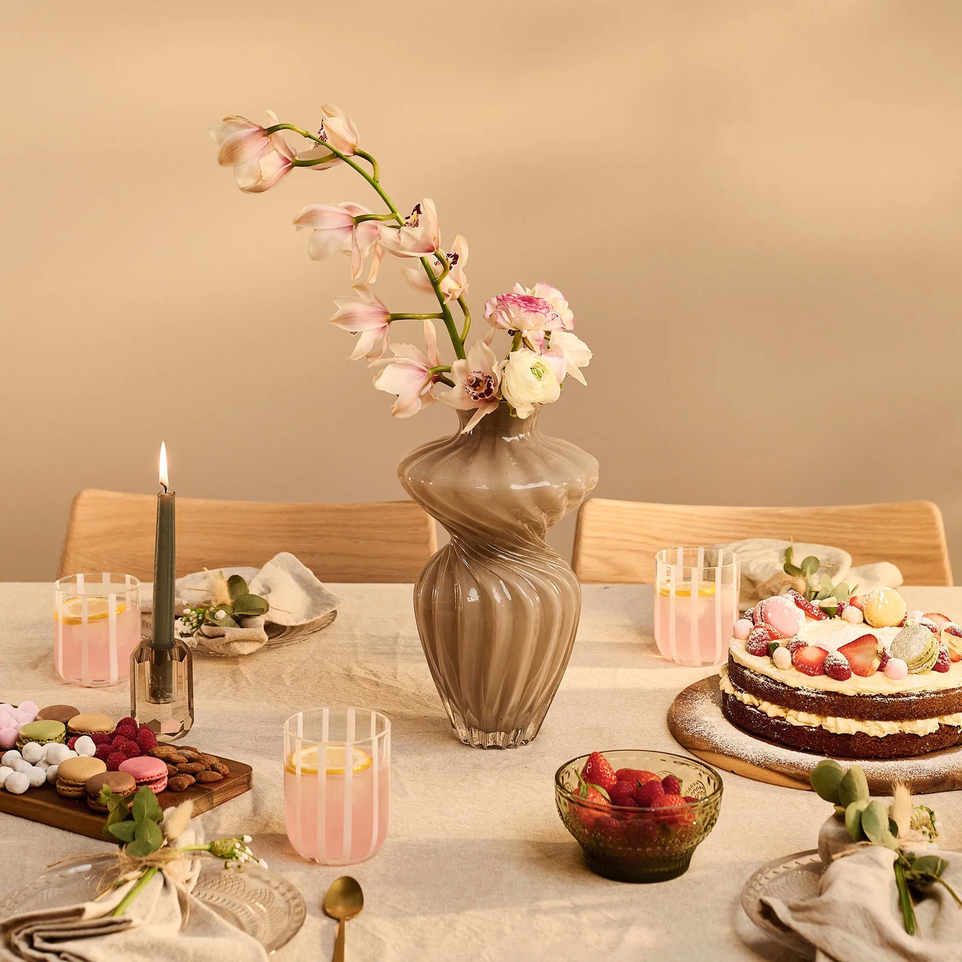 Torque Vase 30 cm