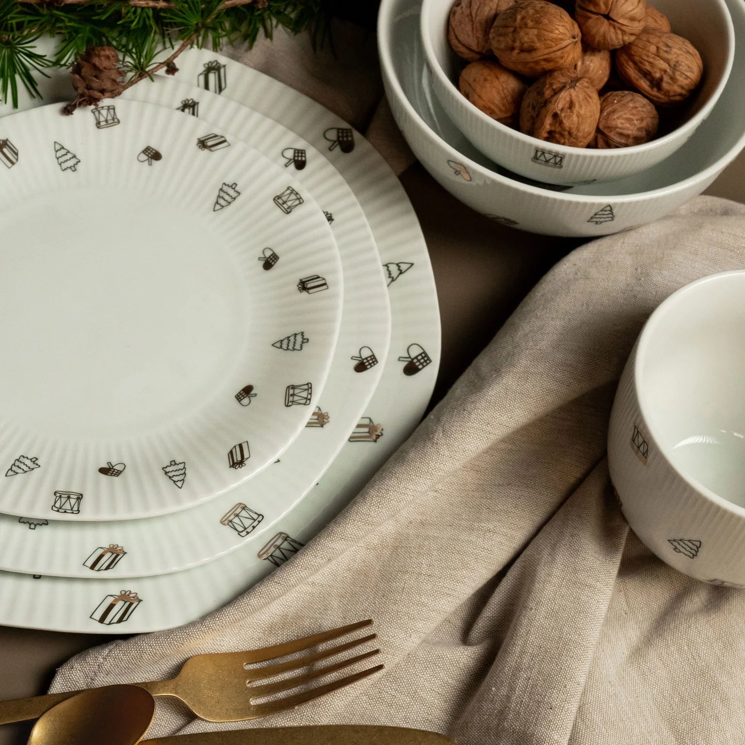 Magic Christmas Becher mit Henkel – 2 Stück