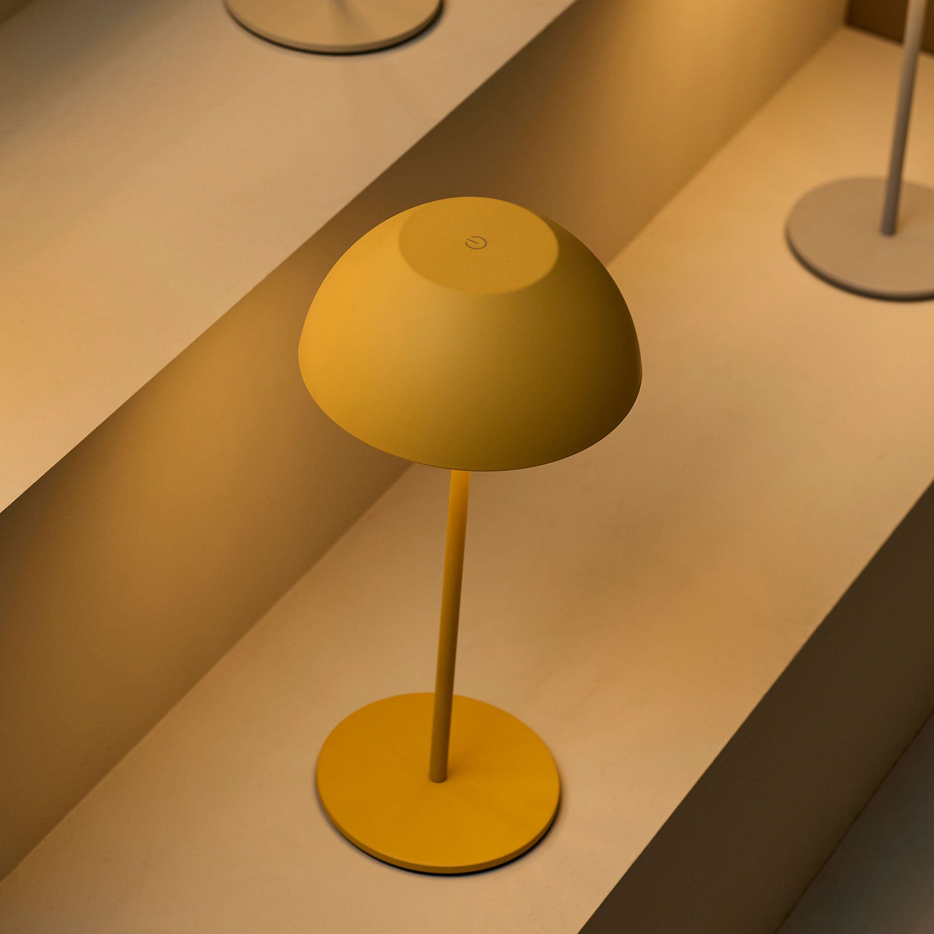 Carino LED Lampe